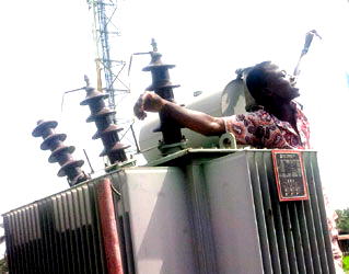 16 Years blackout :  Angry youths shut down Seme border, threaten to boycott polls in Lagos