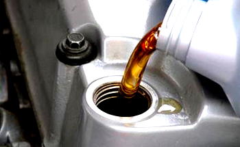 Oil price hits two months high at $53 per barrel