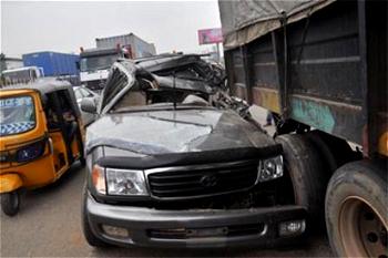 Abuja multiple crashes leave 2 person in critical condition