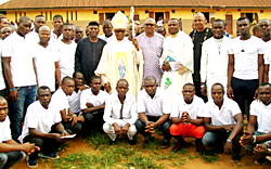 Archbishop Okeke visits Onitsha prisons, makes case for awaiting trial inmates