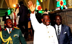 Fuel scarcity, workers’ strike, blackout: Jonathan handing over nation in crisis – APC