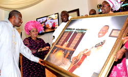 At farewell service: Jonathan begs for forgiveness; wife speaks on health challenges