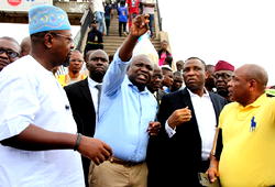 LAGOS TRAFFIC: Ambode assesses flashpoints, relocates bus terminals