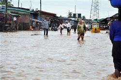 #LagosLGpolls:  Electorate trapped as flood submerges polling units