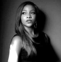 Ini Dima-Okojie ‘My husband is Chris Hemsworth’