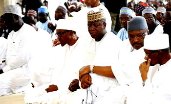 Breaking: Buhari prays at Aso Villa Mosque