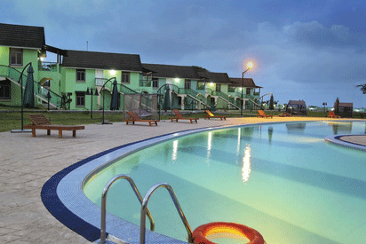Man drowns in hotel’s swimming pool