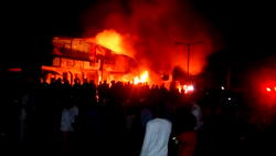 Lagos presents cheques to 243 tanker fire victims