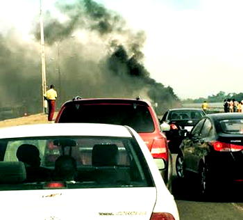 Driver rescued, textiles burnt as bus catches fire on 3rd Mainland Bridge