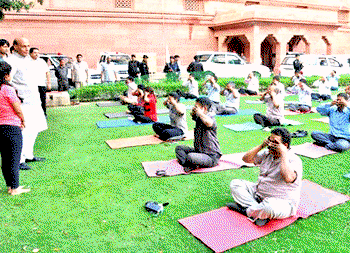India woos more Nigerians to participate in Yoga practice