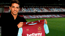Lanzini joins West Ham on loan