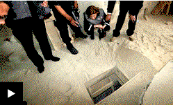 How Mexican drug lord Guzman fled through tunnel in prison cell
