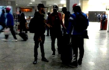 P-square , Phyno make triumphant entry after MAMA awards