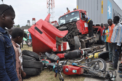 Articulated vehicle fails brake, kills 4 in Ibadan