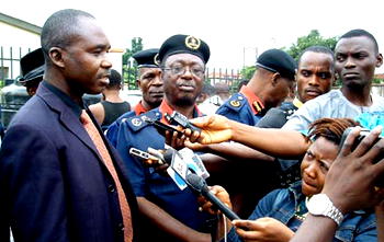 Broken bottle attack: Man, 37, gets N50, 000 bail