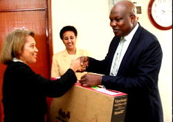 FBI donates forensic equipment to EFCC to combat cyber crimes