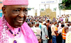 Tribute to late Ooni of Ife by Attah