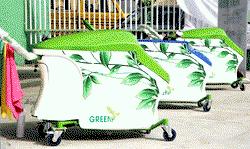 Mobile waterless car wash debuts