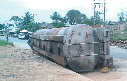 Tanker loaded with PMS  split its content  on Lagos-Abeokuta Expressway