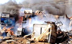 Bomb blasts injures 32 at festival