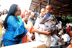 Ugwuanyi’s wife donates gas cookers to 17 rural women