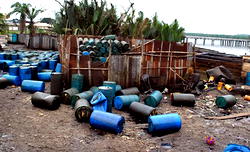 Oil thieves break more pipelines as Navy lauds officers