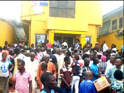 Telecom subscribers want more re-validation centres