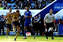 Koscielny sends Arsenal clear, Rooney lifts United