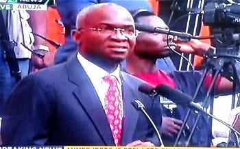 Ministerial List: How Nigerians reacted to Fashola’s screening