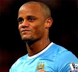 De Bruyne stars, Kompany injured as City stroll