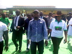Siasia vows to build prosperous future for Bayelsa