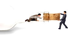 Manufacturers decry harsh business environment