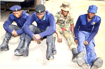Police arrest soldier, fake naval personnel  for robbery in Lagos
