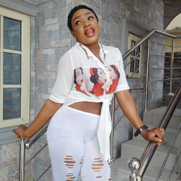 Lizzygold Onuwaje premieres, ‘Just A Night’ amid pomp