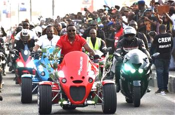 In photos: Cross River Gov Ayade leads other bikers at Calabar carnival