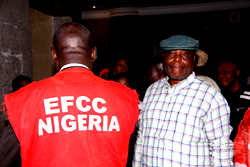 Breaking News: Alleged N2.1bn fraud: Dokpesi secures N400m bail