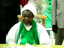 El-Zakzaky flown to France for treatment, back to Abuja