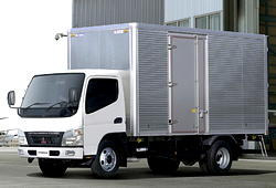 Mitsubishi Fuso Canter as light truck to watch