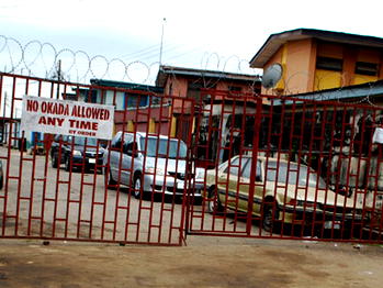 Lagos orders immediate re-opening of street gates, barricades