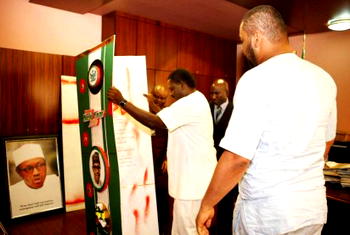 Dokpesi seeks soft landing, sends greeting cards to Buhari, Osinbajo