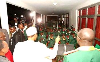 Photos: Buhari relishes ‘old good days’ in Army @ Guards Brigade Dinner