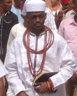 Ubulu-Uku erupts in joy as 15-year-old succeeds slain monarch
