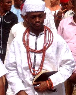 Ubulu-Uku erupts in joy as 15-year-old succeeds slain monarch