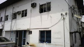‘Vandals attack ex-govt building, cart away bureau de change operator’s $45,000, N9.5m cash’