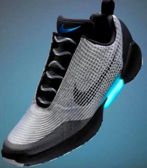 Nike unveils shoe that ties itself