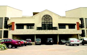 Oghara: Ransom-seeking kidnappers lay siege to university teaching hospital town