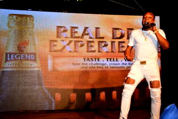 Kcee Storms Onitsha with Legend #RealDealExperience