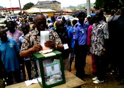 Mass defection hits PDP in Ondo