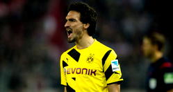 Bayern Munich in 73m euro raids for Hummels, Sanches