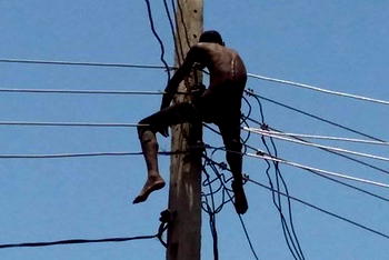 Man attempts suicide, demands N5m in Lagos